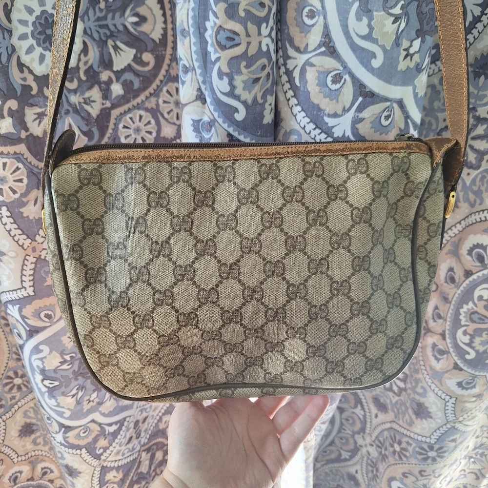 Vintage Gucci Accessory Collection Sherry Crossbody - Picture 5 of 16